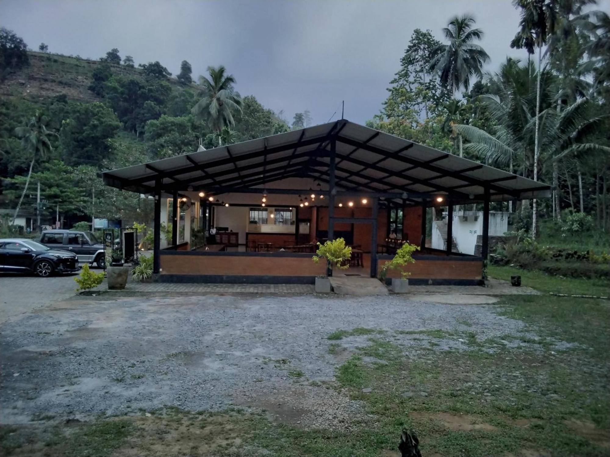 Miridiya Resort Yatiyantota Exterior photo